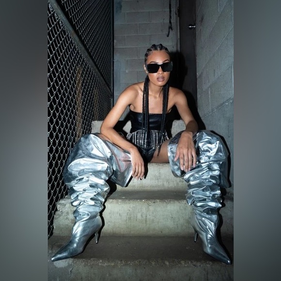 AZALEA WANG NEMY SILVER KITTEN HEEL THIGH HIGH BOOT - Picture 3 of 5